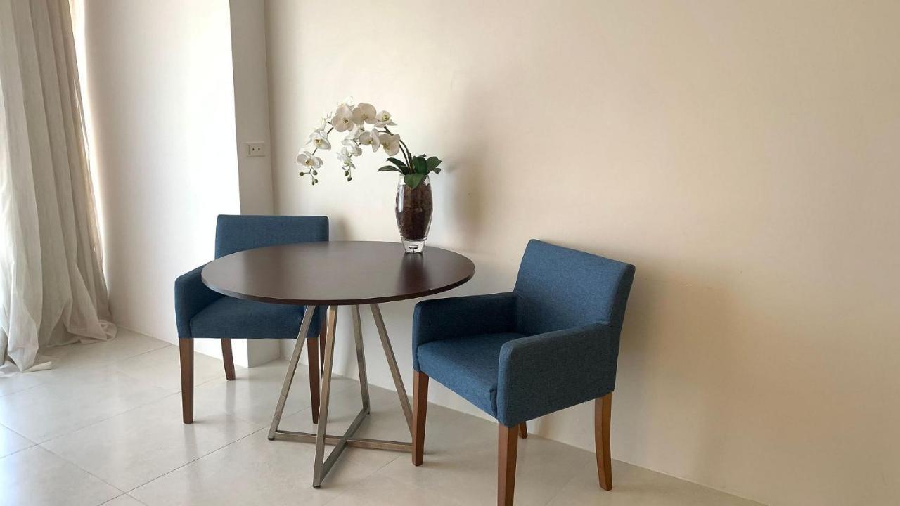 Apartment Hy Flats - International