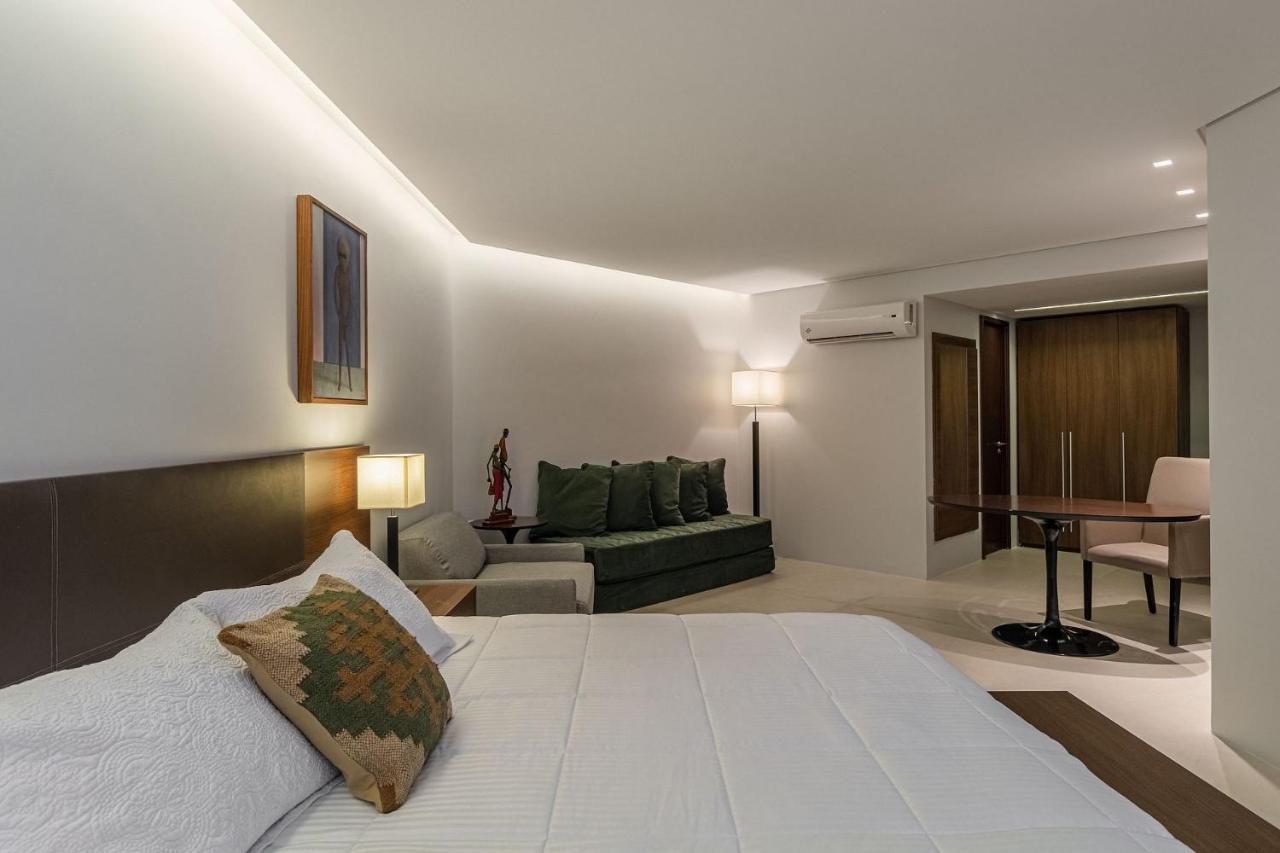 Hy Flats - International Recife