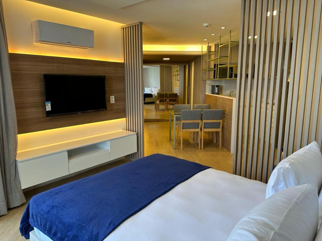 Hy Flats - International Apartment
