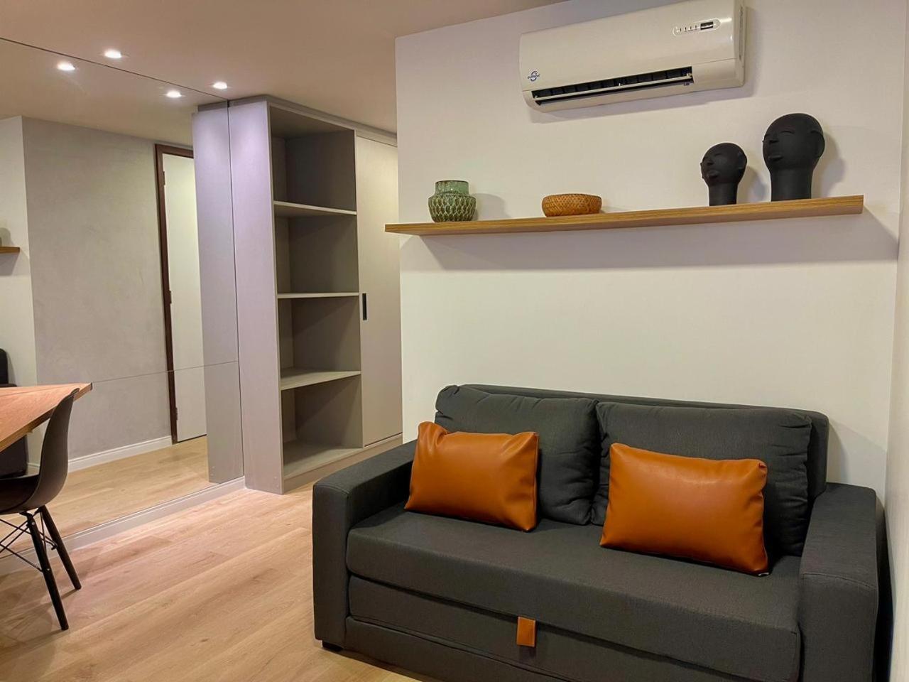 Hy Flats - International Recife