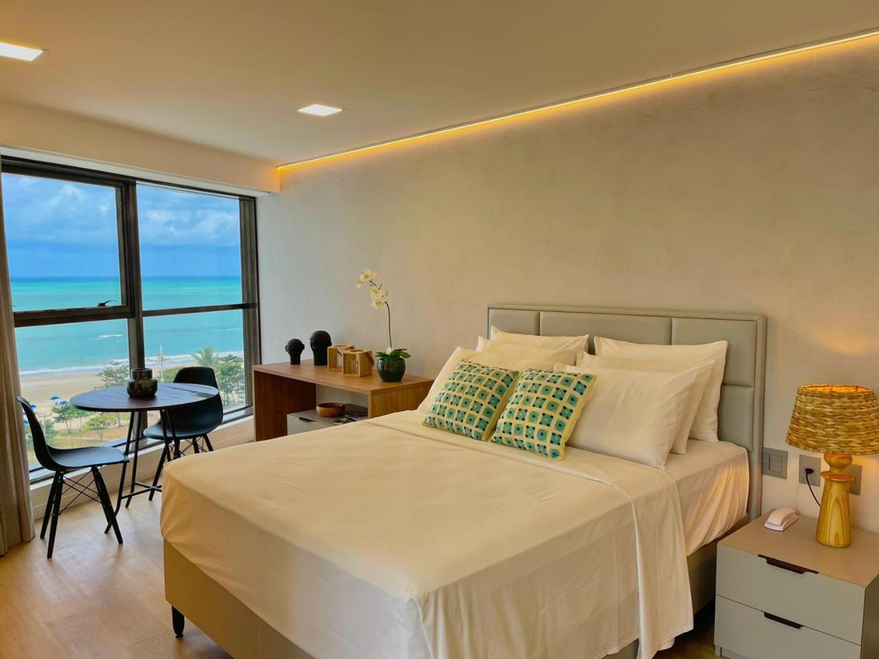 Hy Flats - International * Recife