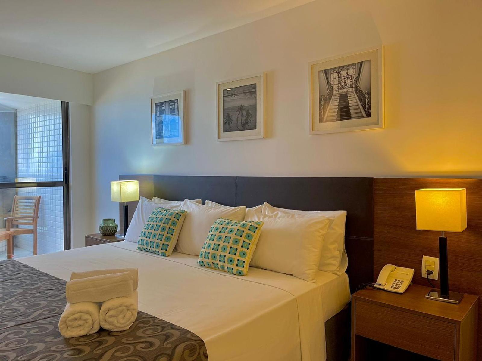 Hy Flats - International Recife