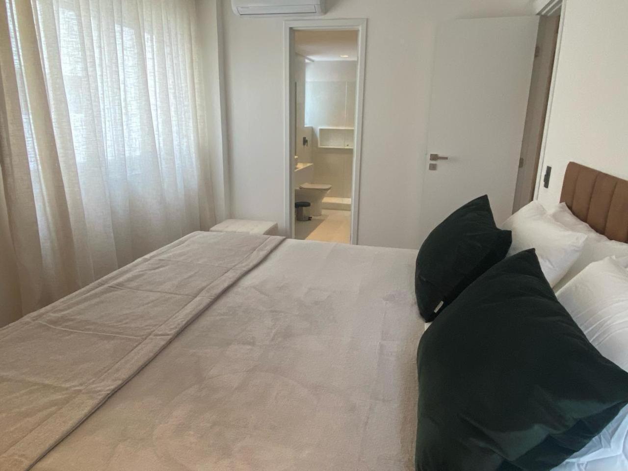 Hy Flats - International Apartment